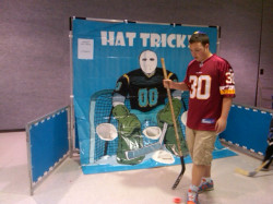Hockey Hat Trick - 1/2 Booth Frame Game
