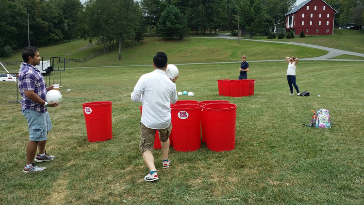 Giant Beer Pong / Party Pong
