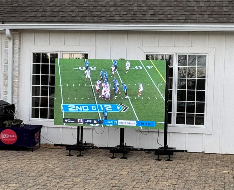 9x5 LED video wall, scoreboard-ground built *FunFlicks